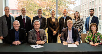 At the rear, left to right: Bernard Leblanc, Denys Derome, Michel Hamelin, Marianne Perron, Sébastien Almon, Sophie Brunette, Bruno Valet. At the front, left to right: Edward Wingell, Luc Fortin,Lucien Bouchard and Madeleine Careau