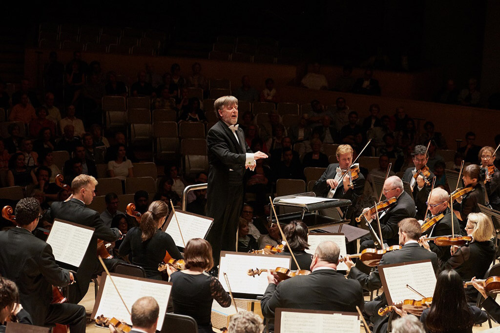 Sir Andrew Davis conducts the TSO, Photo by Malcolm Cook